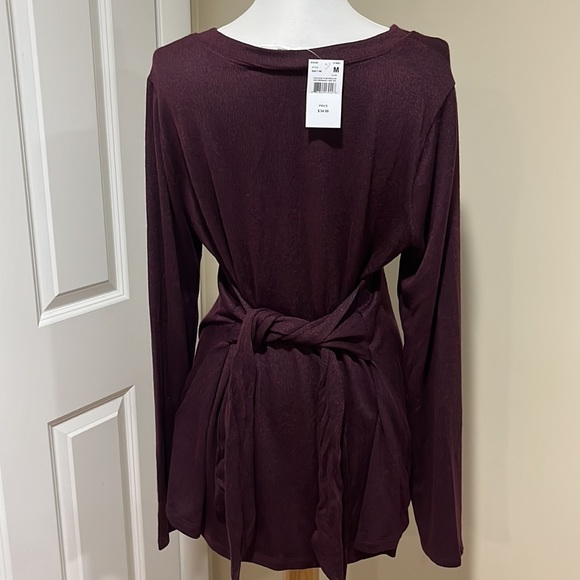 Motherhood maternity sweater long sleeve with belt on the back - Picture 2 of 2